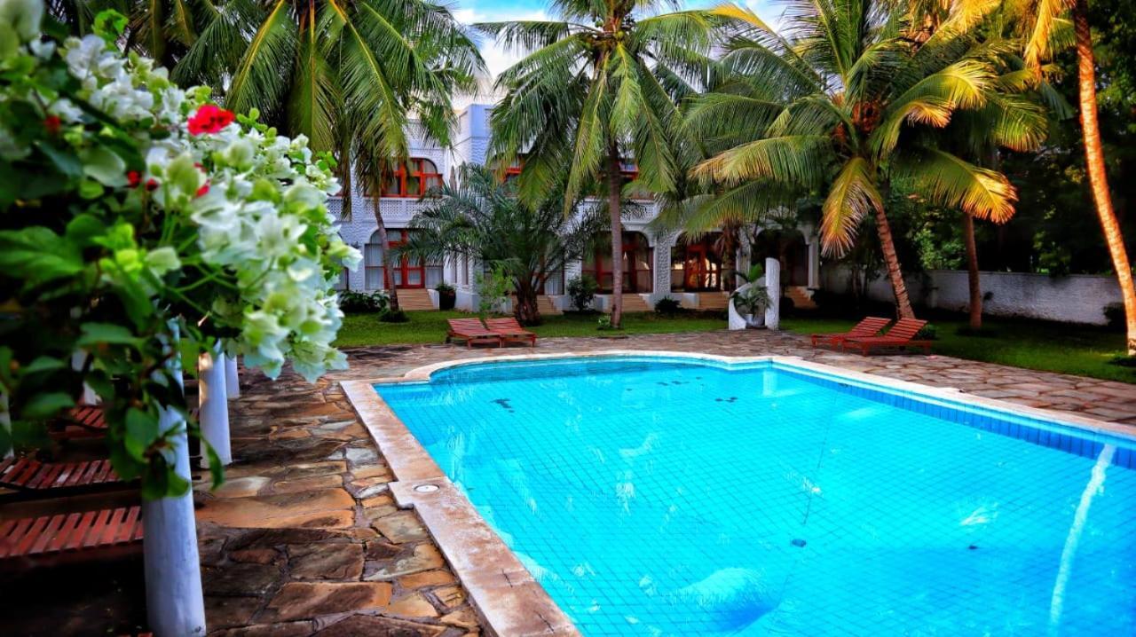 Mbili Kuwili Studio Suites Diani Beach Exterior photo